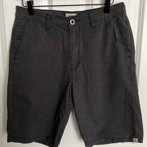 Vans Men's Shorts Size 30 Waist